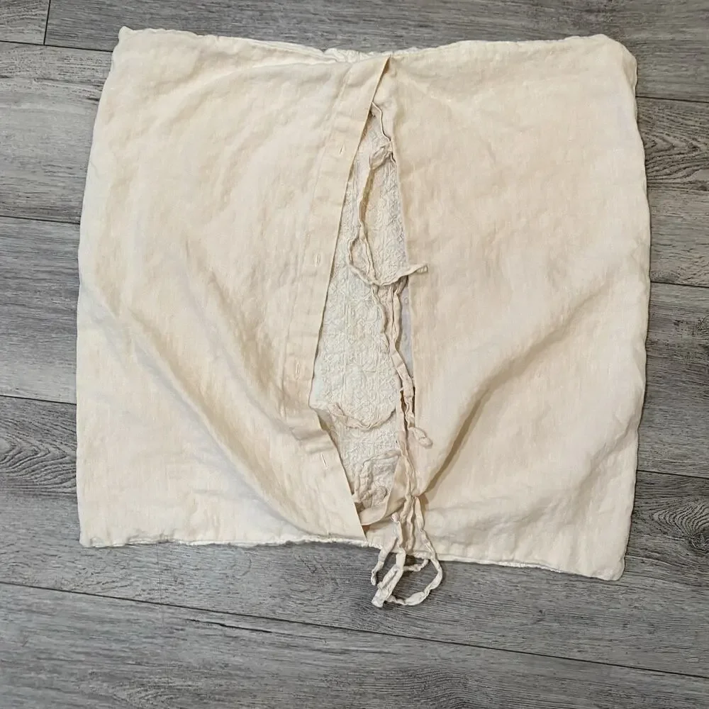 Bella Notte Two Euro Shams Ines Linen With Knife Edge Lace Embroidered Tie Backs